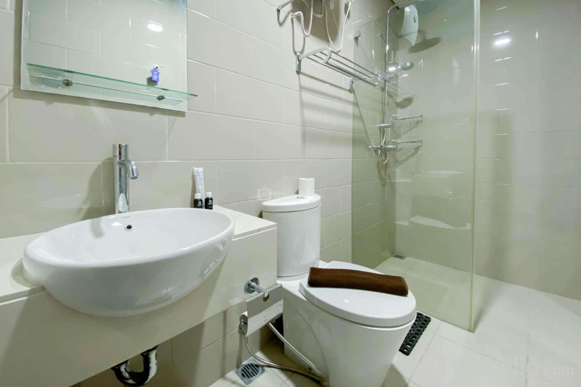 And Comfort 1br At Citralake By Travelio Apartemen
